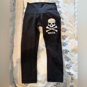 Lululemon SoulCycle Montauk Women's Black Skull Leggings